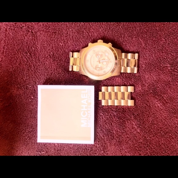 Michael Kors rose gold watch - Picture 2 of 3